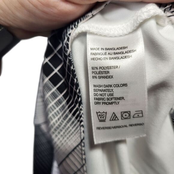Izod Golf Grid Print Skort, Built-in Shorts Black White, Size 10 - Picture 10 of 10